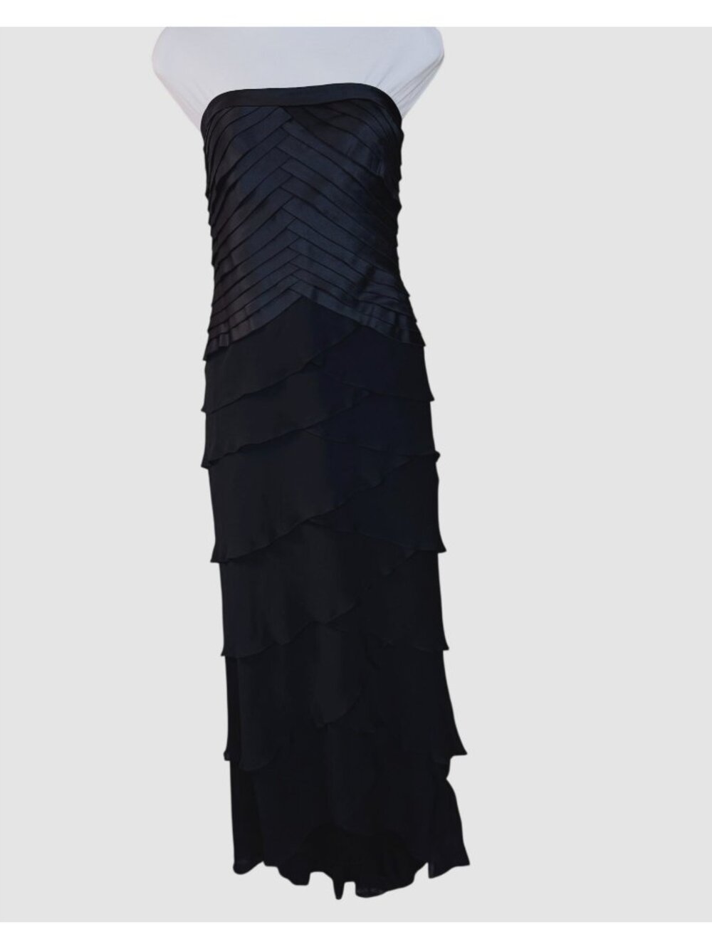 Tadashi Shoji Black Strapless Pleated Bodice Tiered Chiffon VTG Evening Gown 8P